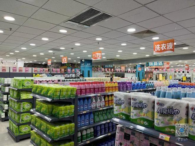 津南區(qū)供銷合作社聯(lián)合社開設(shè)日用品展銷區(qū) 補(bǔ)齊消費(fèi)品流通領(lǐng)域服務(wù)短板，提升便民惠民水平